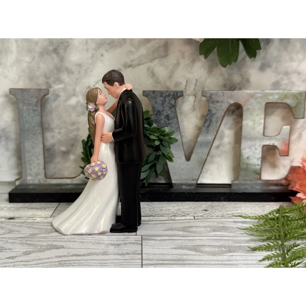 Vintage Bride and Groom 4.5